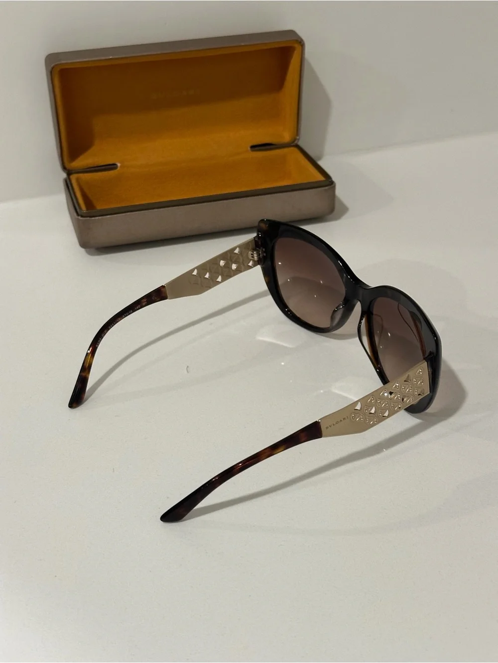 Bvlgari BV8198B Divas' Dream Oversized Sunglasses